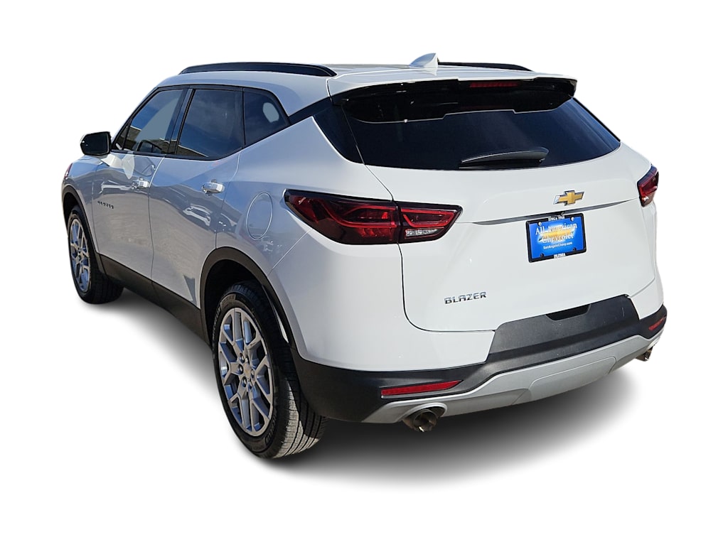 Thumbnail: 2023 Chevrolet Blazer - 4