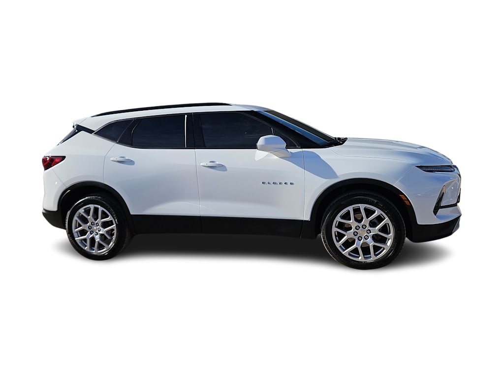 Thumbnail: 2023 Chevrolet Blazer - 19