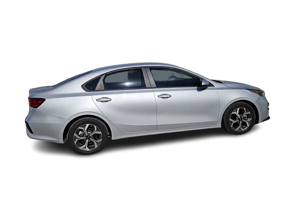 Thumbnail: 2021 Kia Forte - 18