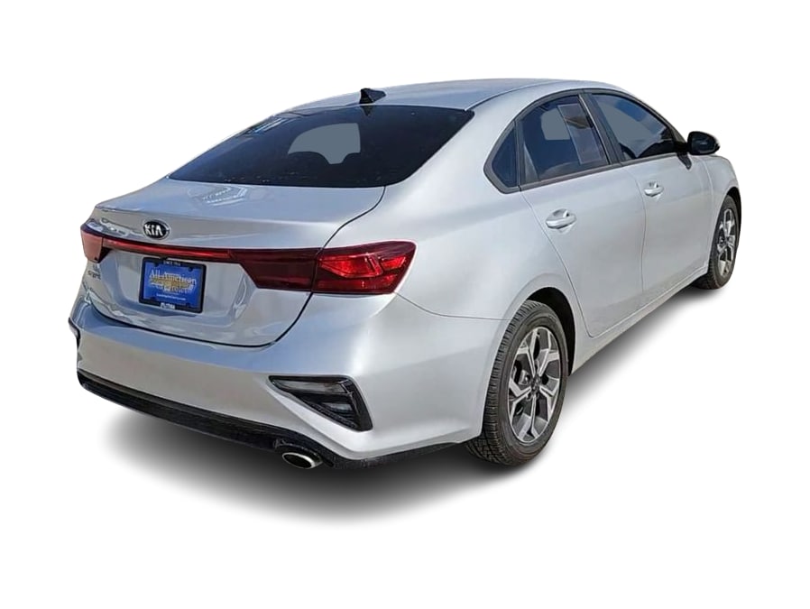 Thumbnail: 2021 Kia Forte - 17