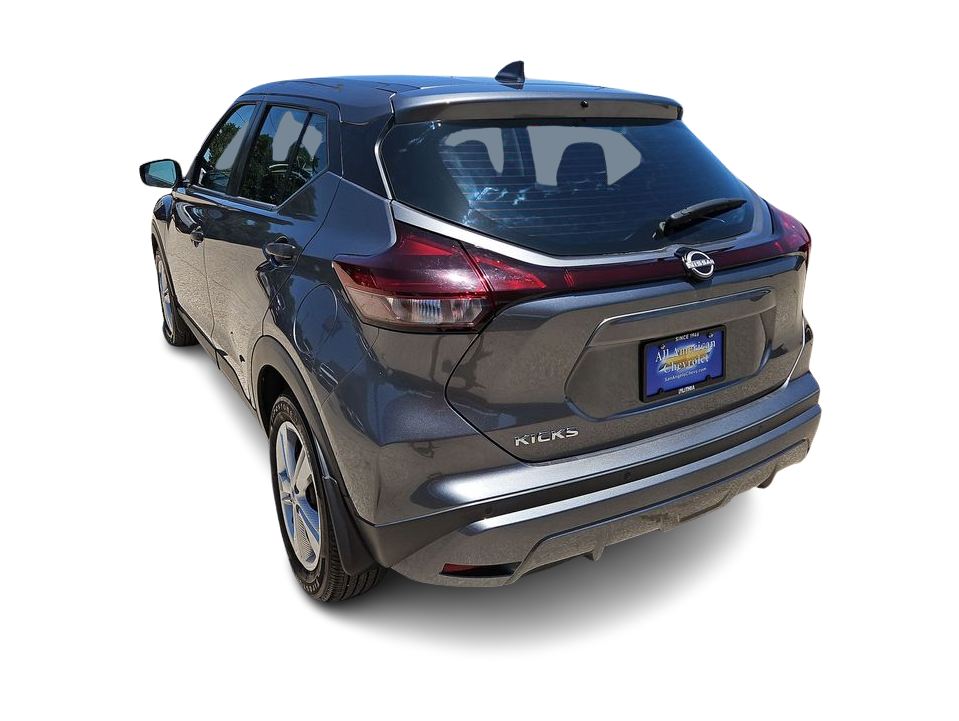 Thumbnail: 2023 Nissan Kicks - 4