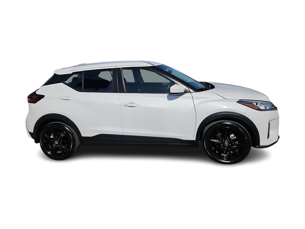 Thumbnail: 2024 Nissan Kicks - 21