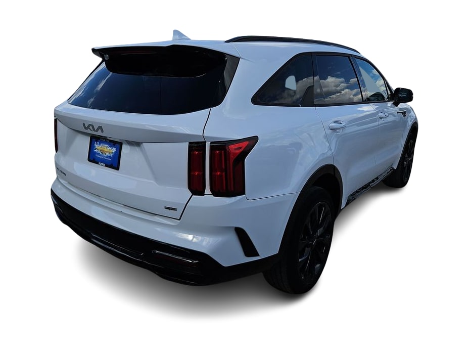 Thumbnail: 2023 Kia Sorento - 16
