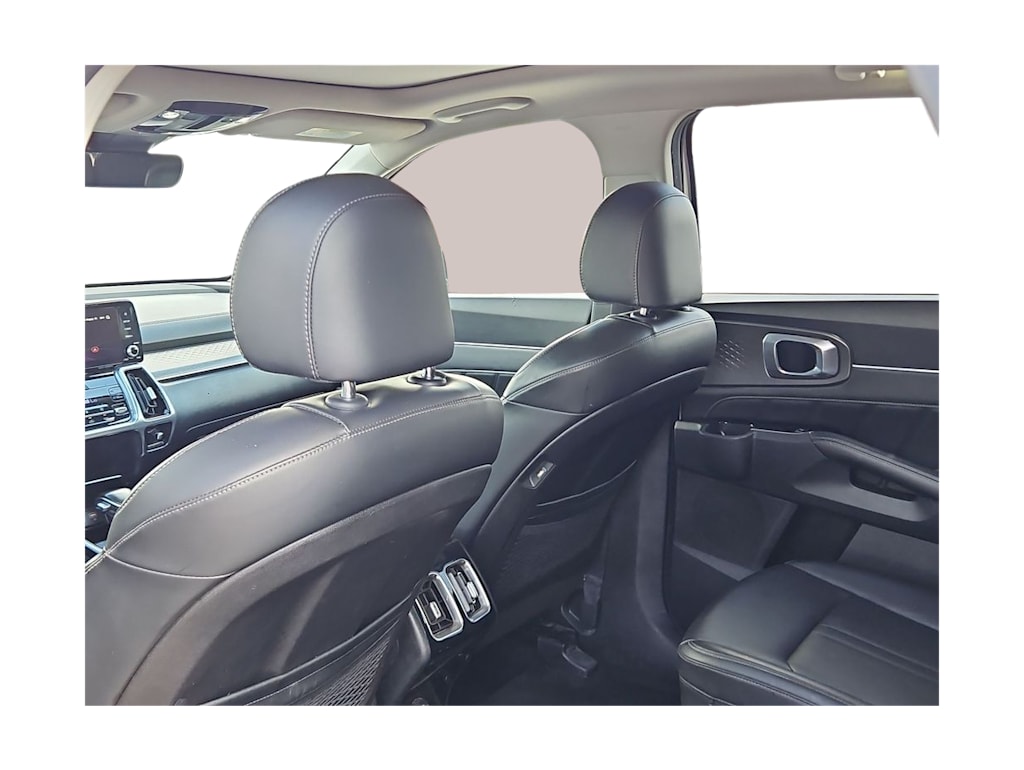 Thumbnail: 2023 Kia Sorento - 20