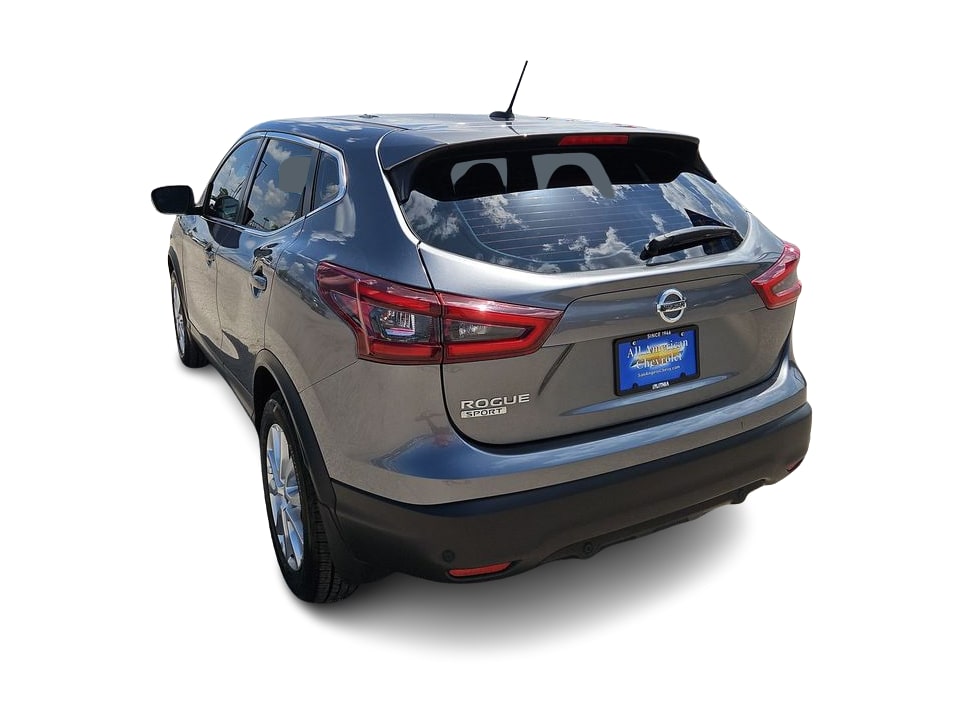 Thumbnail: 2021 Nissan Rogue Sport - 4