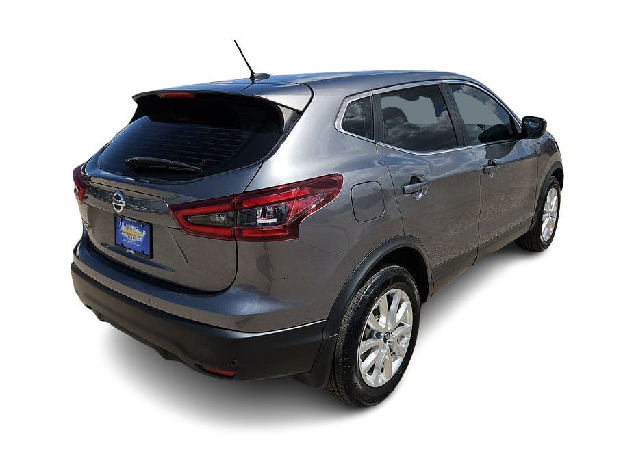 Thumbnail: 2021 Nissan Rogue Sport - 18