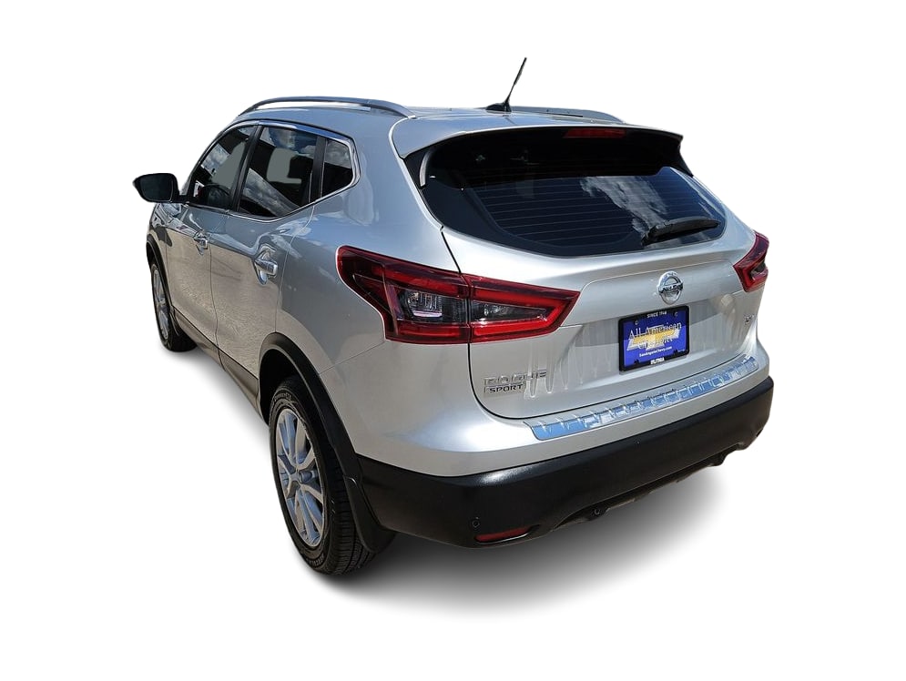 Thumbnail: 2022 Nissan Rogue Sport - 4