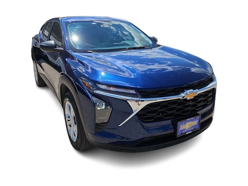 Thumbnail: 2024 Chevrolet Trax - 16