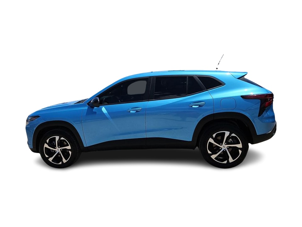 Thumbnail: 2025 Chevrolet Trax - 3