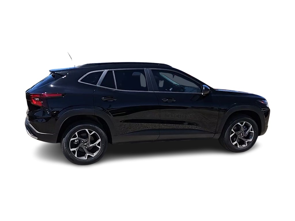 Thumbnail: 2025 Chevrolet Trax - 17