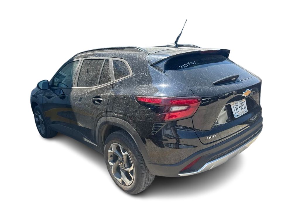 Thumbnail: 2025 Chevrolet Trax - 2