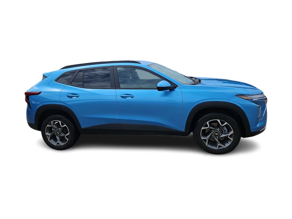 Thumbnail: 2025 Chevrolet Trax - 19