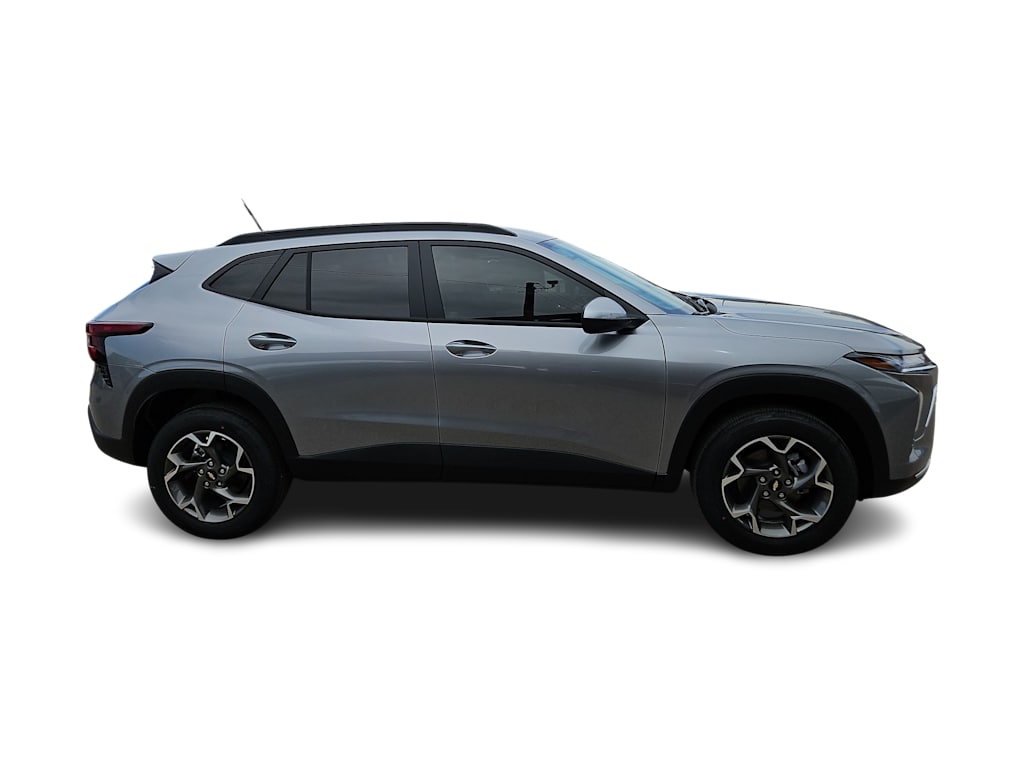 Thumbnail: 2026 Chevrolet Trax - 21