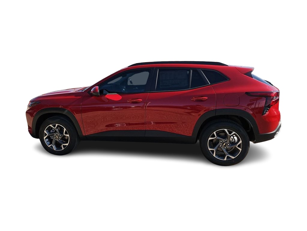 Thumbnail: 2026 Chevrolet Trax - 3