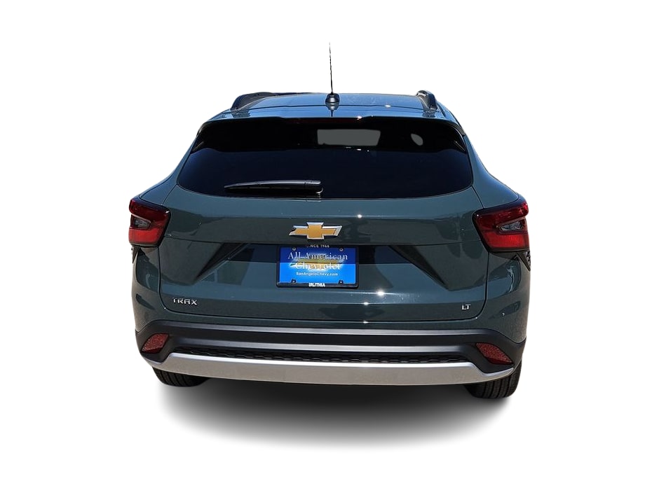 Thumbnail: 2026 Chevrolet Trax - 5