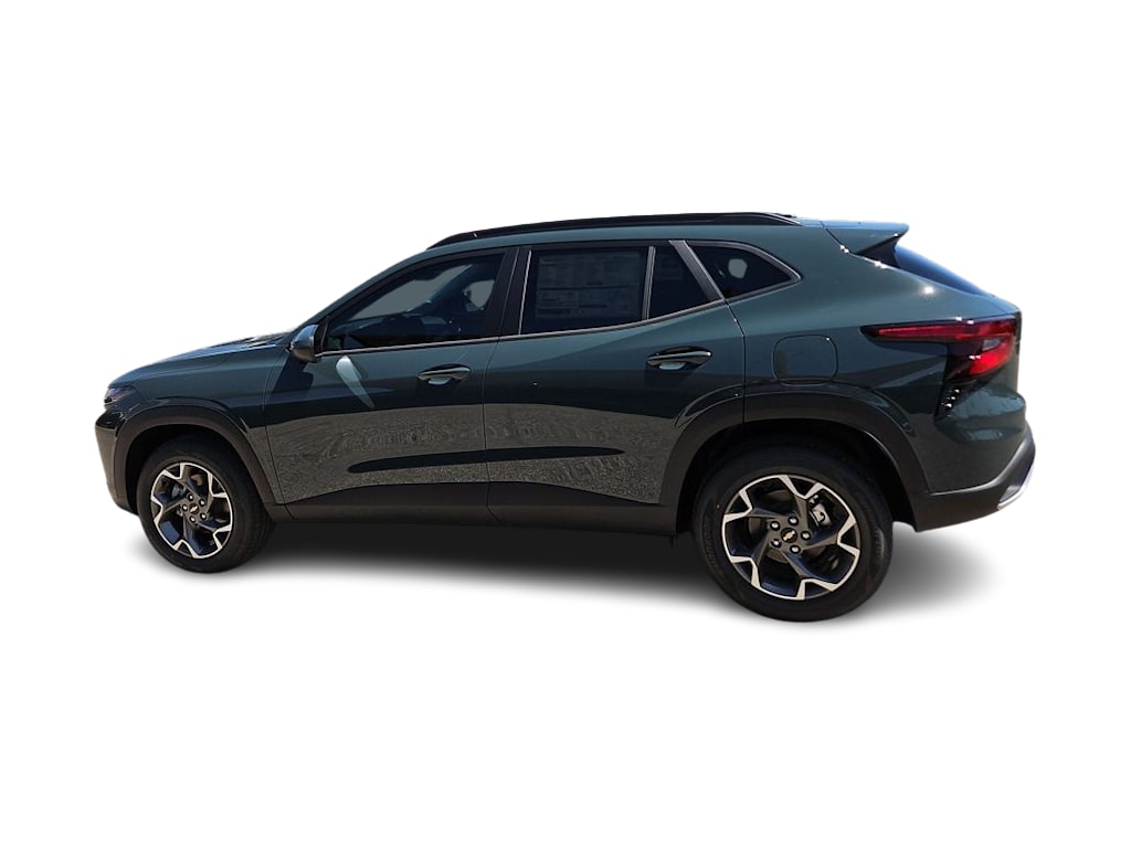 Thumbnail: 2026 Chevrolet Trax - 3