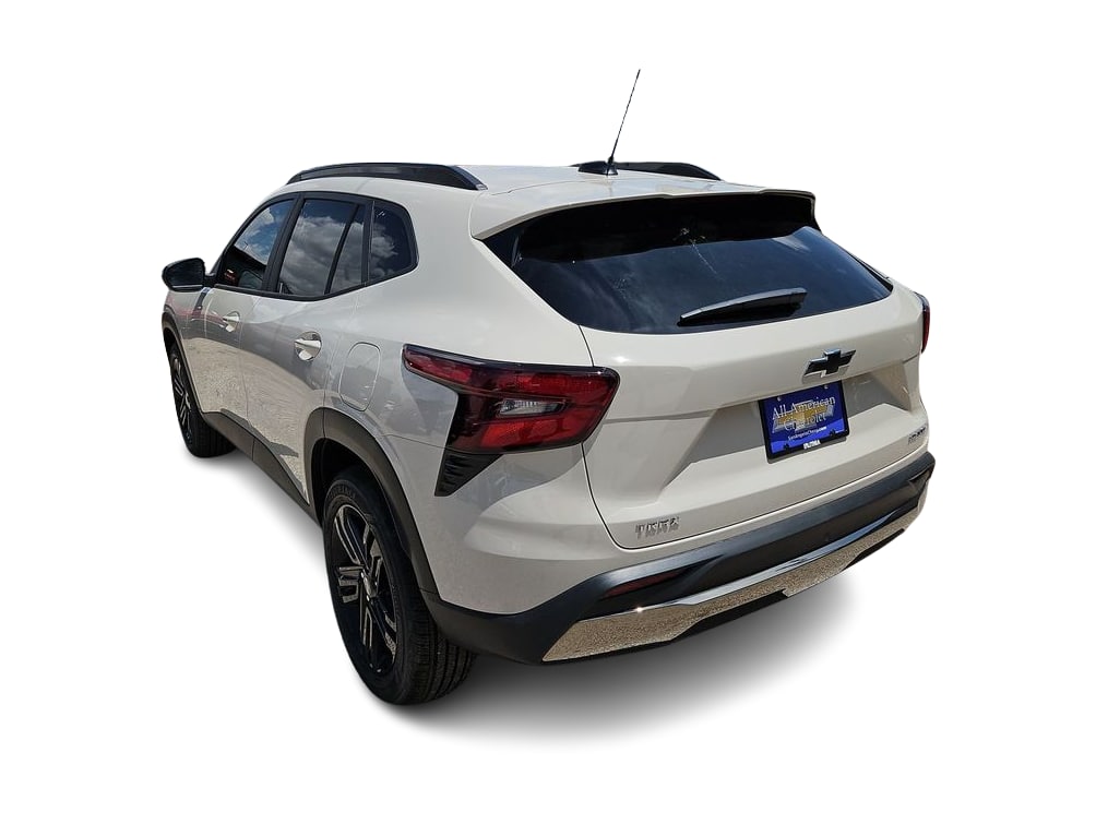Thumbnail: 2026 Chevrolet Trax - 4