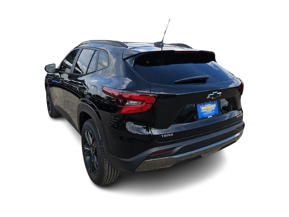 Thumbnail: 2026 Chevrolet Trax - 4