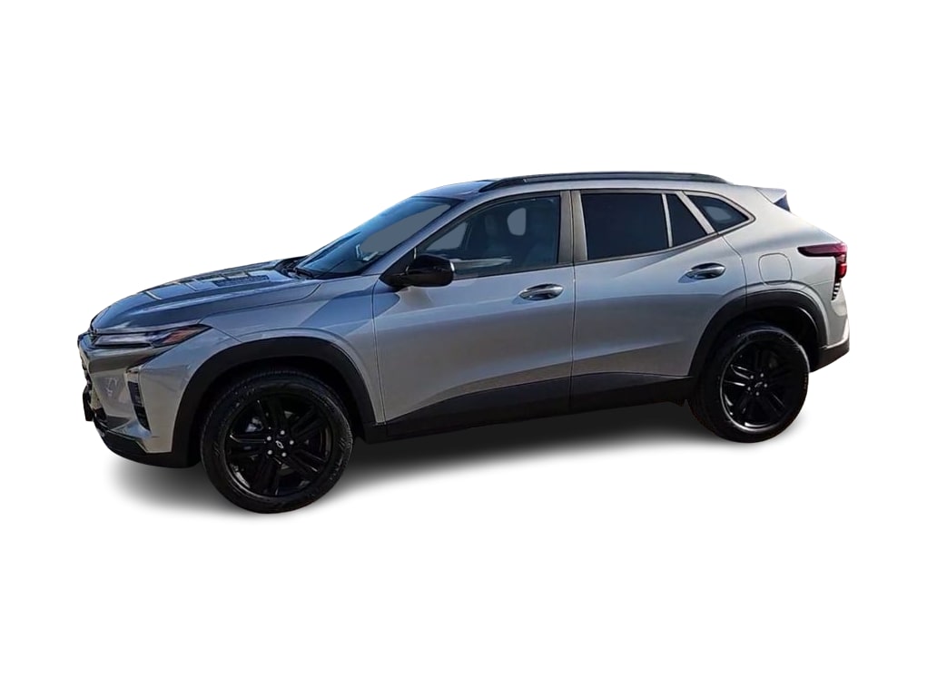 Thumbnail: 2025 Chevrolet Trax - 3
