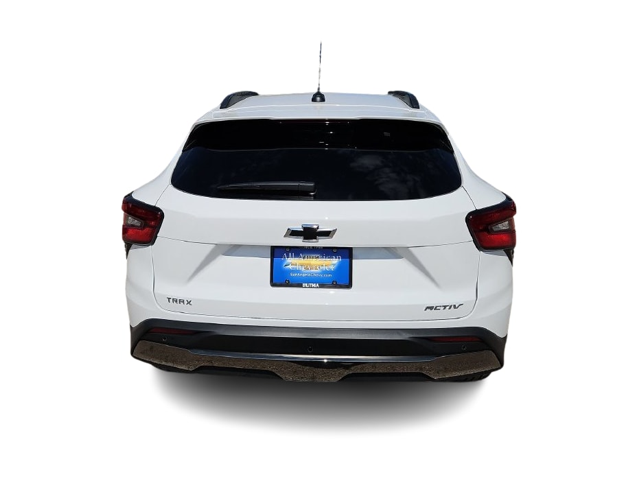 Thumbnail: 2026 Chevrolet Trax - 5