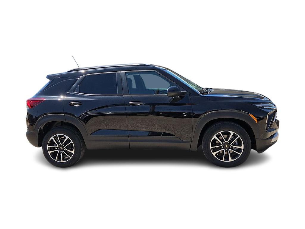 Thumbnail: 2026 Chevrolet TrailBlazer - 21