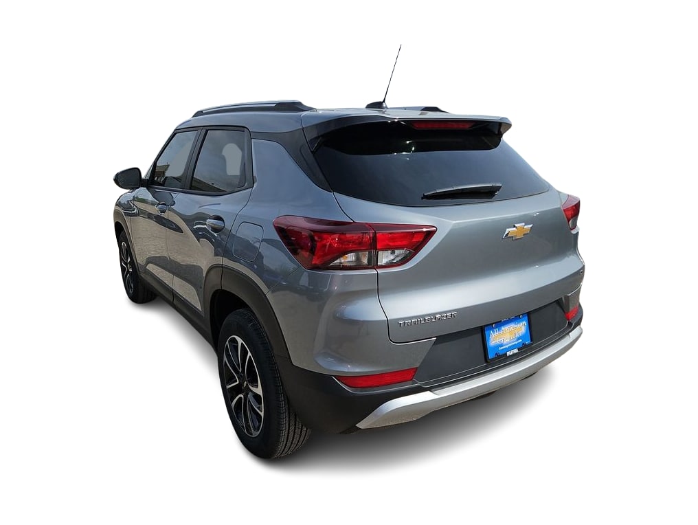 Thumbnail: 2026 Chevrolet TrailBlazer - 4