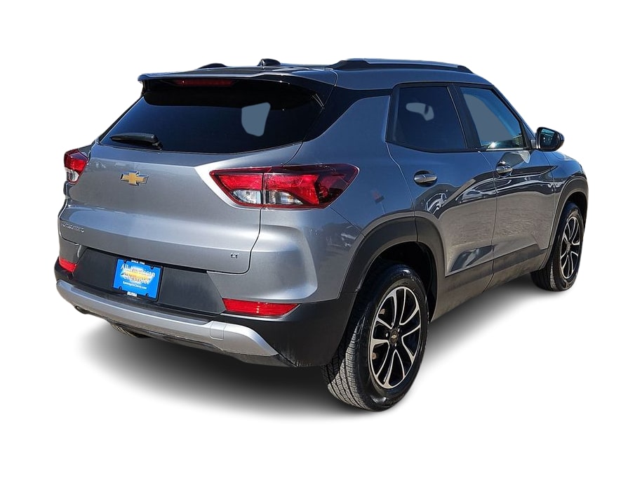 Thumbnail: 2026 Chevrolet TrailBlazer - 18