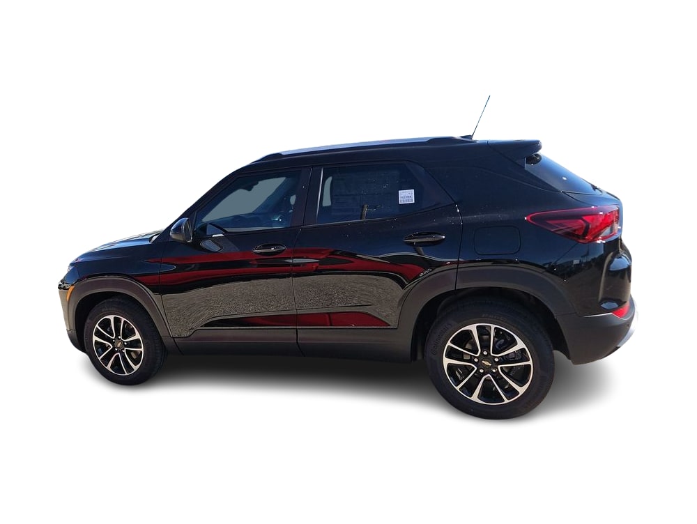 Thumbnail: 2026 Chevrolet TrailBlazer - 3