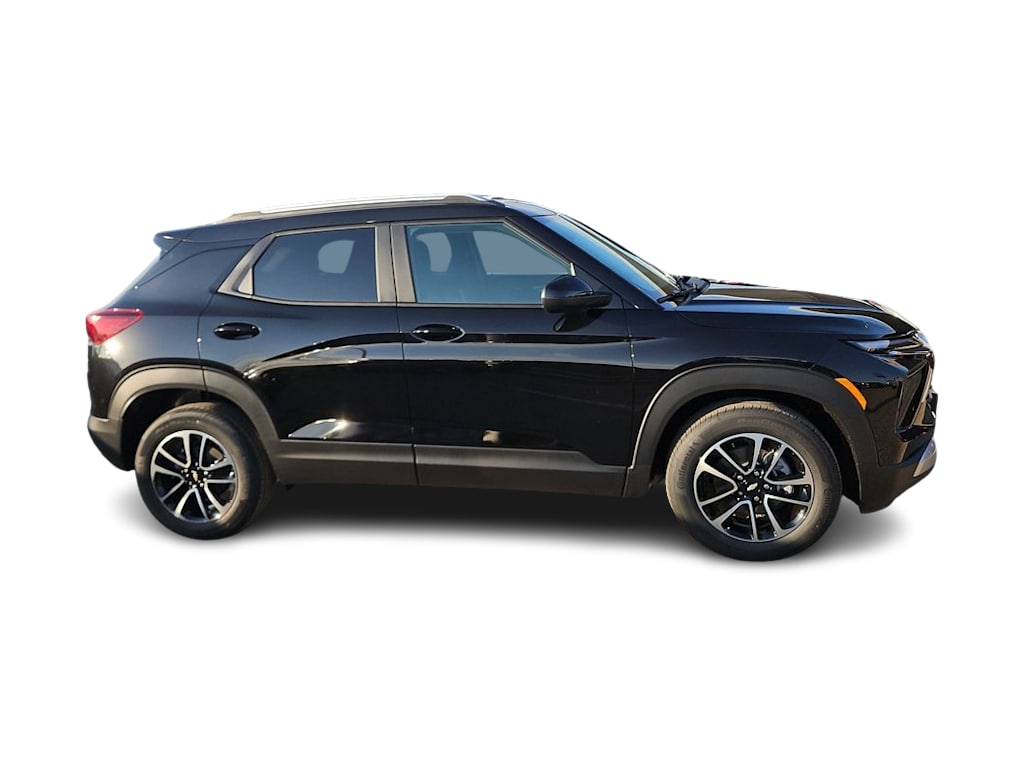Thumbnail: 2026 Chevrolet TrailBlazer - 21
