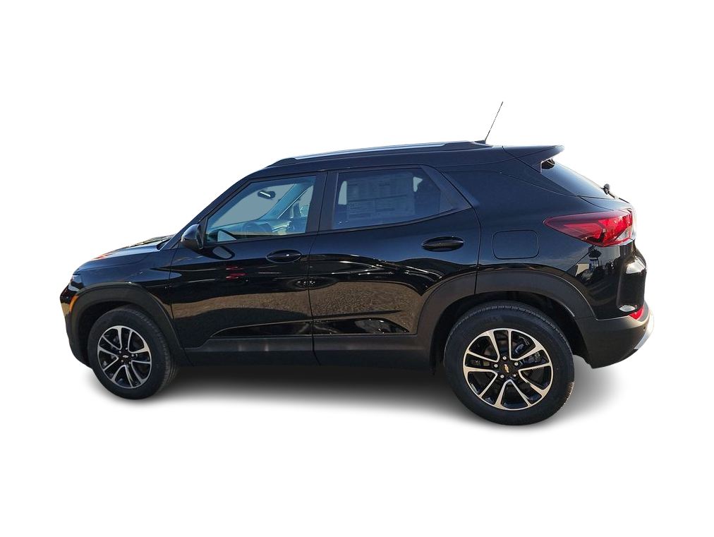 Thumbnail: 2026 Chevrolet TrailBlazer - 3