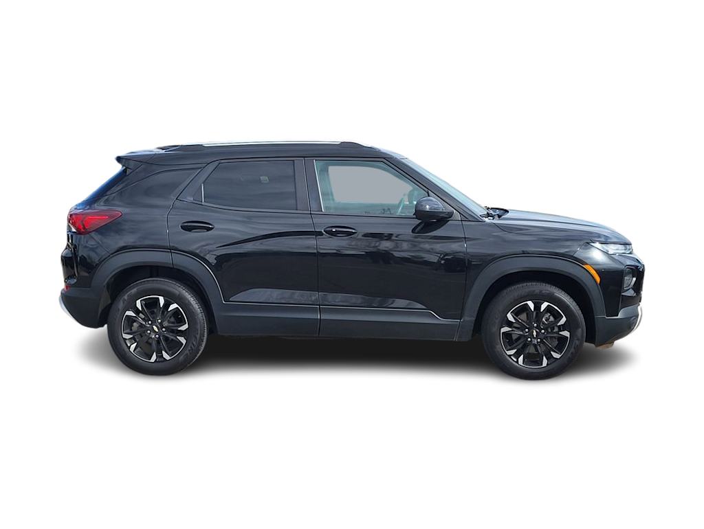 Thumbnail: 2023 Chevrolet TrailBlazer - 18