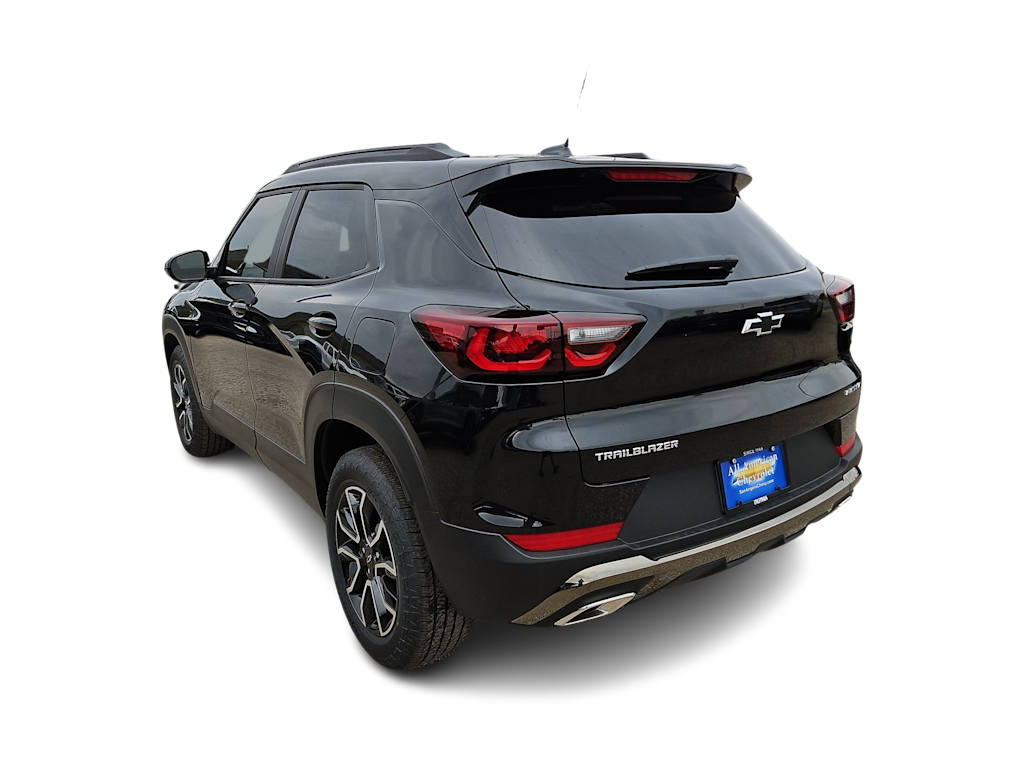 Thumbnail: 2026 Chevrolet TrailBlazer - 4