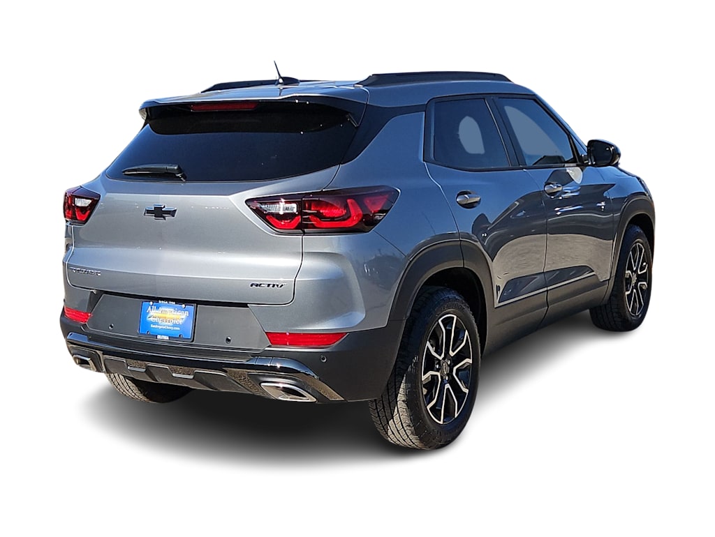 Thumbnail: 2026 Chevrolet TrailBlazer - 18