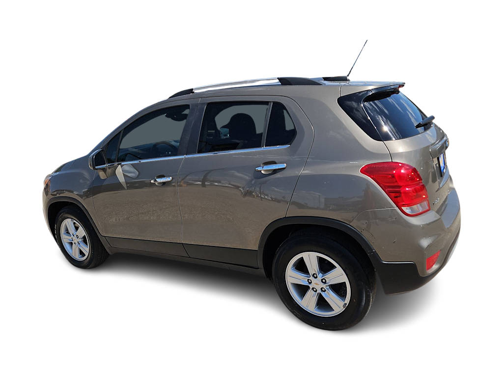 Thumbnail: 2020 Chevrolet Trax - 3