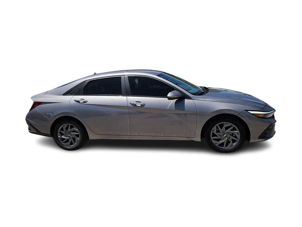 Thumbnail: 2024 Hyundai Elantra - 21