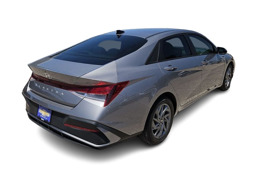 Thumbnail: 2024 Hyundai Elantra - 20
