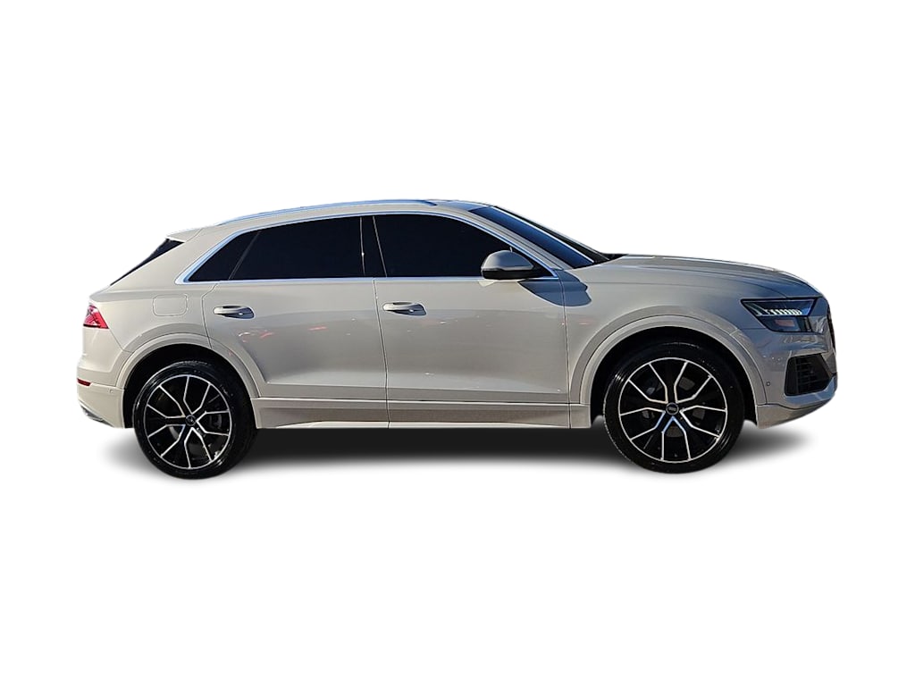 Thumbnail: 2023 Audi Q8 - 21