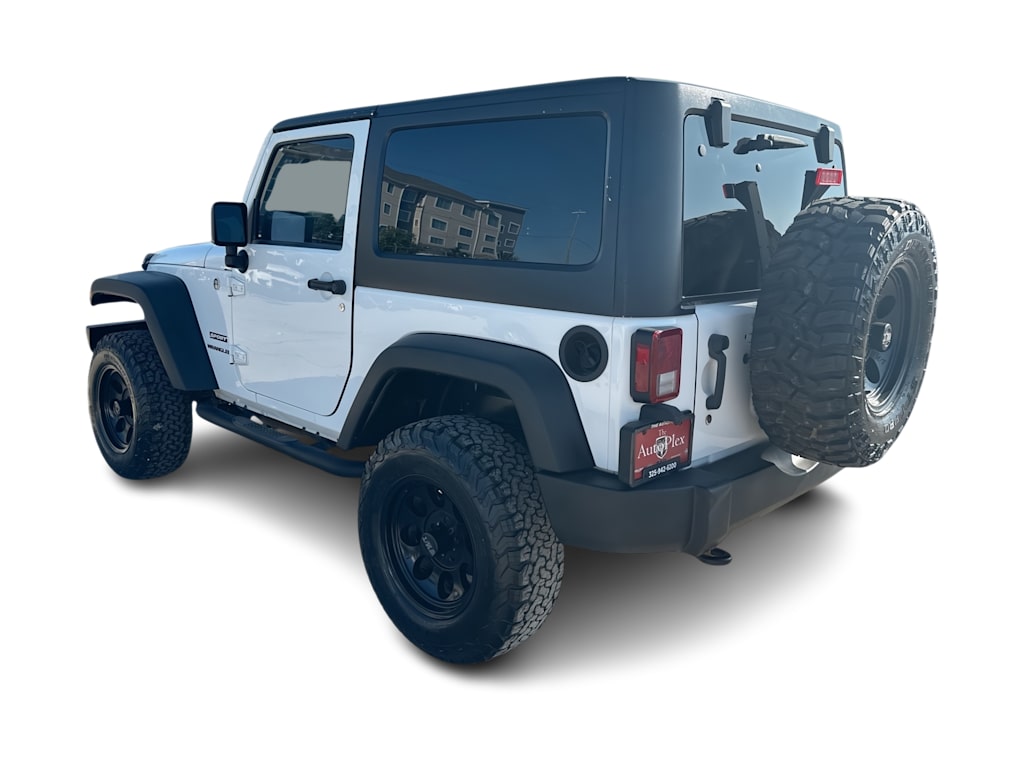 Thumbnail: 2013 Jeep Wrangler - 19