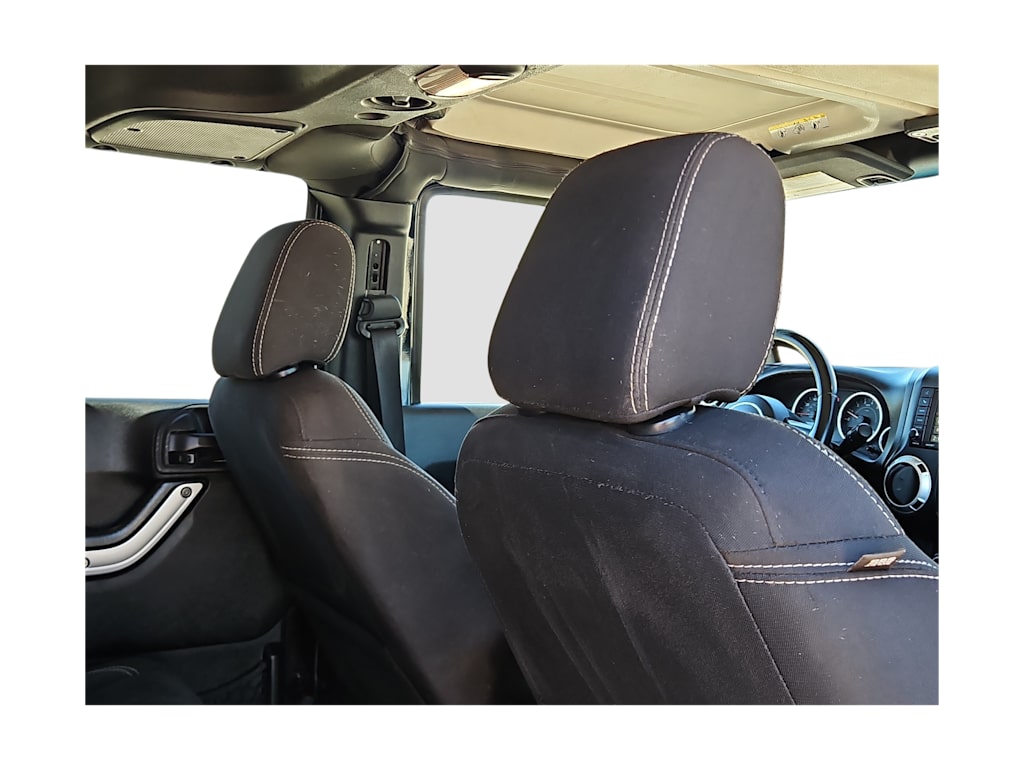 Thumbnail: 2015 Jeep Wrangler - 21