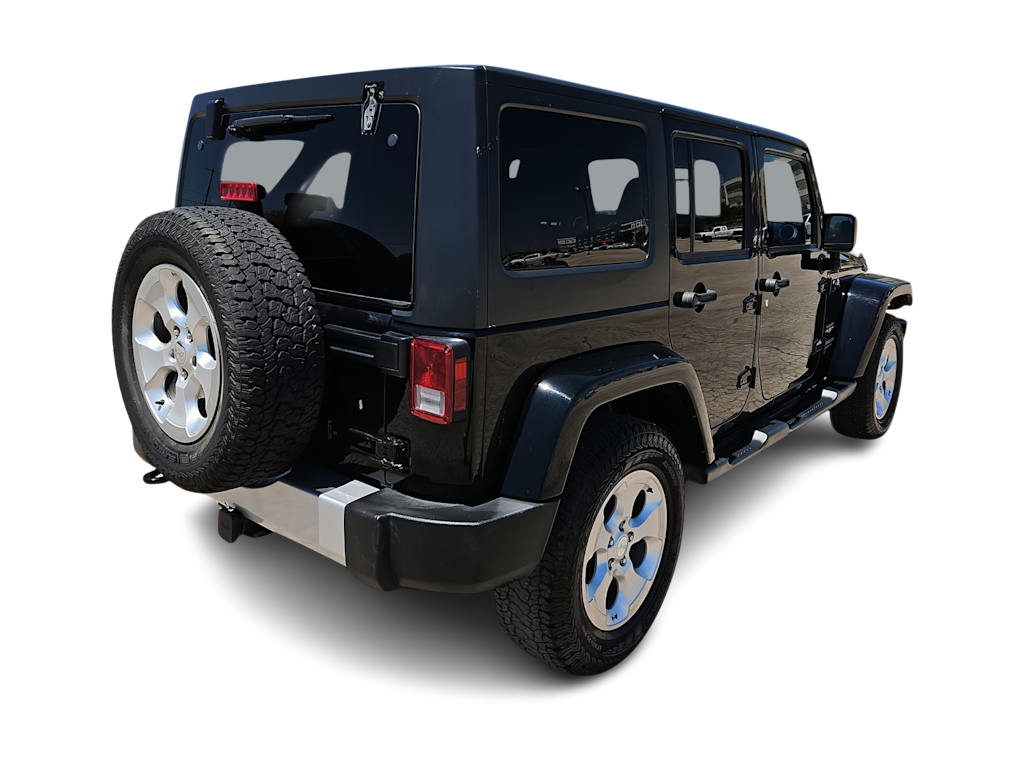 Thumbnail: 2015 Jeep Wrangler - 17