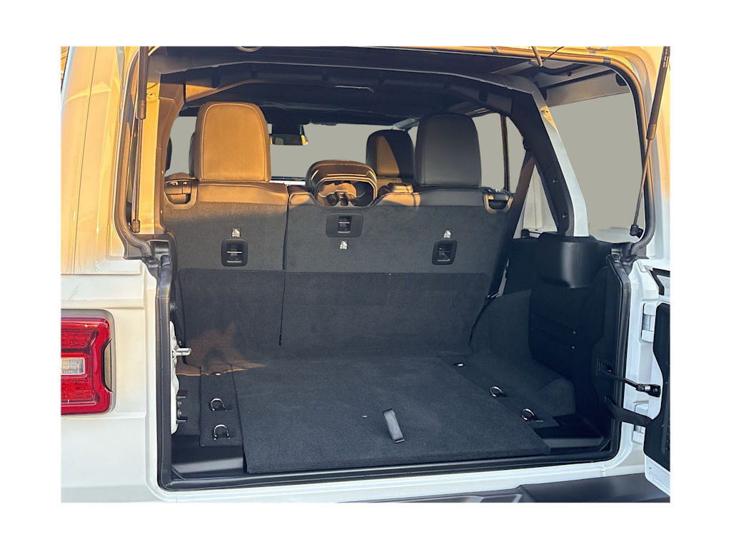 Thumbnail: 2025 Jeep Wrangler - 16