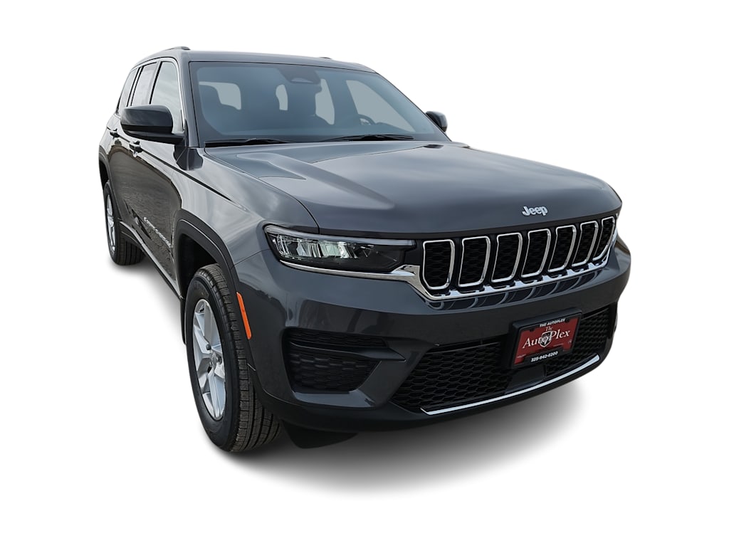 Thumbnail: 2026 Jeep Grand Cherokee - 17