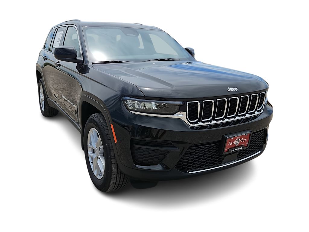 Thumbnail: 2026 Jeep Grand Cherokee - 16
