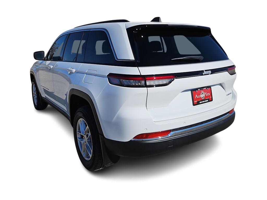 Thumbnail: 2026 Jeep Grand Cherokee - 4