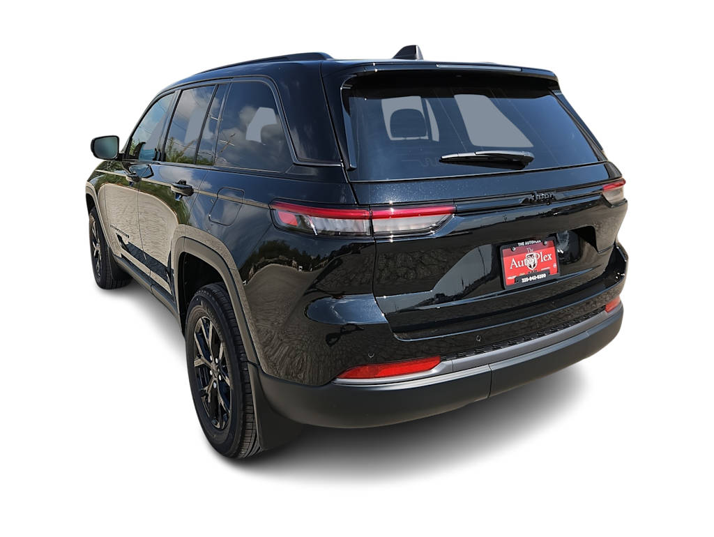 Thumbnail: 2026 Jeep Grand Cherokee - 4