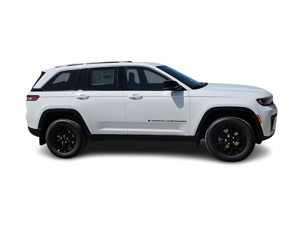 Thumbnail: 2026 Jeep Grand Cherokee - 20