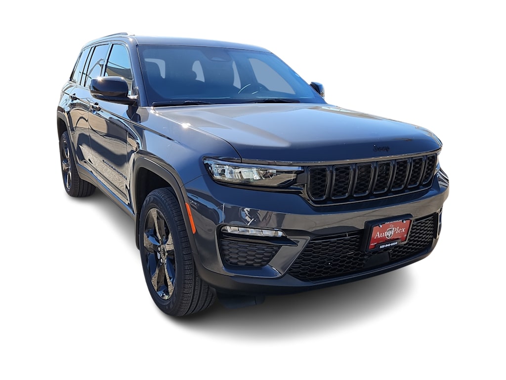 Thumbnail: 2025 Jeep Grand Cherokee - 17