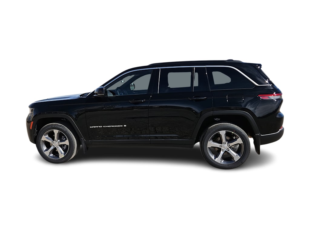 Thumbnail: 2026 Jeep Grand Cherokee - 3