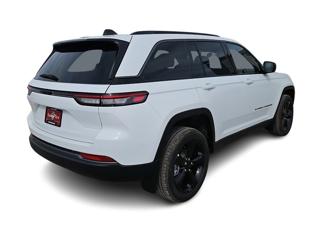 Thumbnail: 2026 Jeep Grand Cherokee - 18