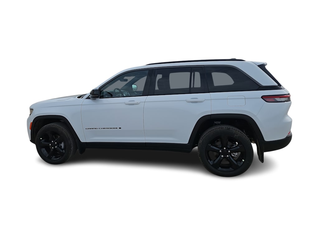 Thumbnail: 2026 Jeep Grand Cherokee - 3
